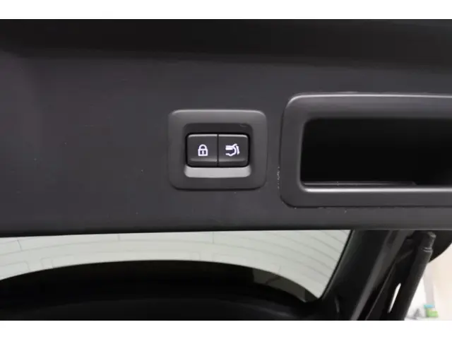 Mazda CX-30 2.0 X 186pk Automaat Luxury 2021 Benzine 10