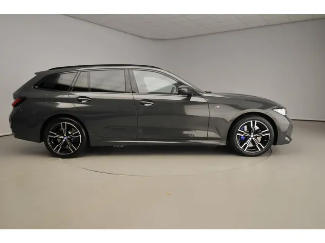 BMW 3 Serie Touring 330e 2024 Hybride Benzine 3
