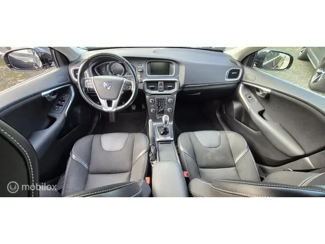 Volvo V40 1.6 T3 Momentum 2013 Benzine 29