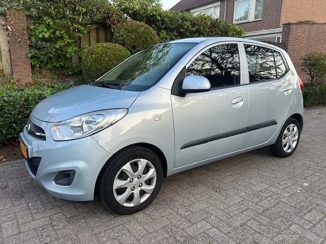 Hyundai i10 1.2 i-Drive 2012 Benzine 2