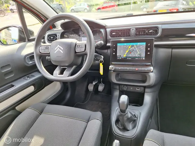 Citroën C3 1.2 PureTech ELLE 2018 Benzine 10