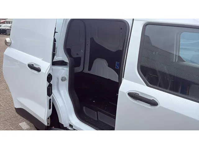 Ford Transit Courier 1.0 EcoBoost Trend 2024 Benzine 5