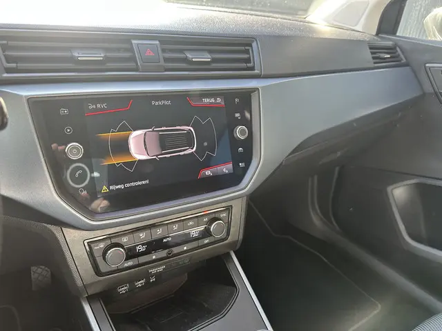 SEAT Arona 1.0 TSI Style Business Intense 2019 Benzine 20