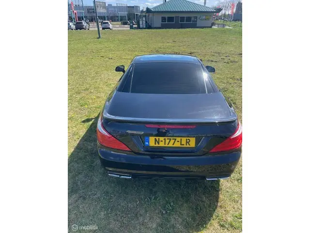 Mercedes-Benz SL 550 AMG S63 2013 Benzine 24