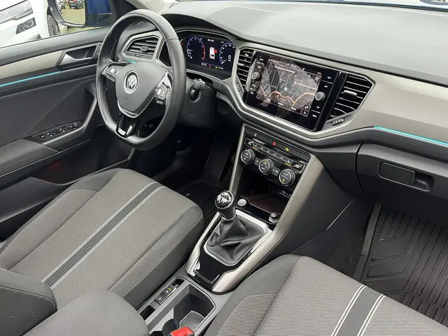 Volkswagen T-Roc 1.0 TSi Style Business 2021 Benzine 9