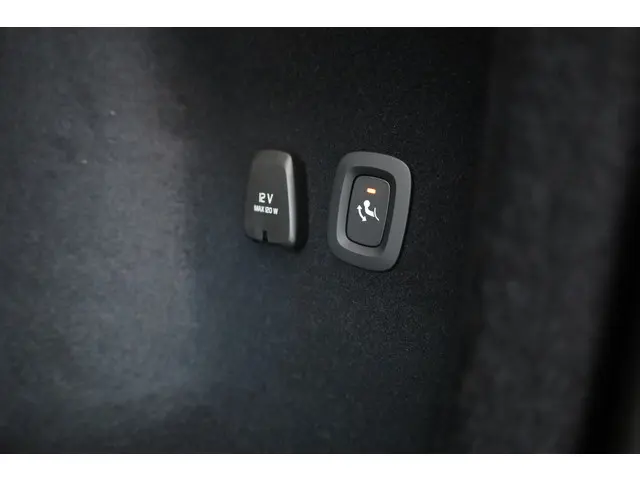 Volvo V60 T6 Recharge Plus Bright 2024 Hybride Benzine 30