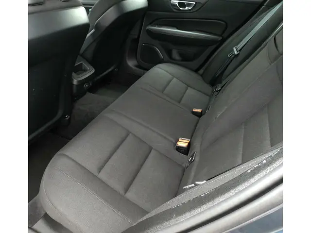 Volvo V60 2.0 B4 Momentum Business 2021 Hybride Benzine 8