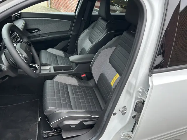 Renault 4 comfort range iconic 52 kWh 2025 Elektrisch 11