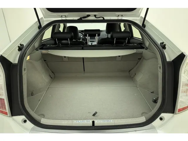 Toyota Prius 1.8 Plug-in Aspiration 2013 Hybride Benzine 7