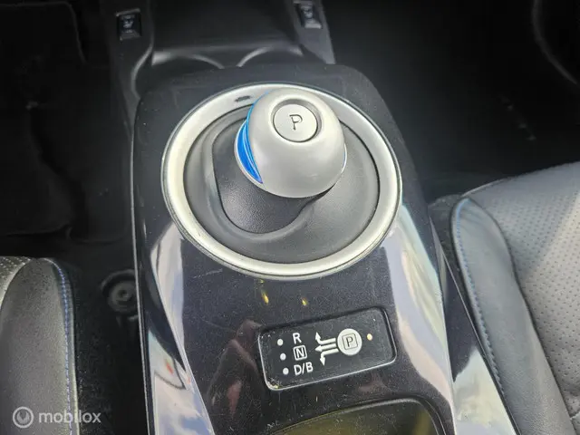 Nissan Leaf Tekna 24 kWh 2013 Elektrisch 21