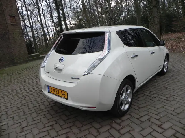 Nissan Leaf Base 24 kWh 2013 Elektrisch 6