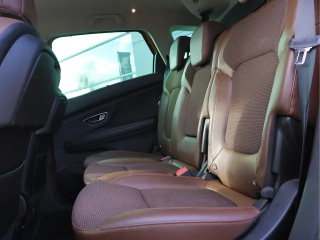 Renault Scénic 1.2 TCe Intens 2016 Benzine 15