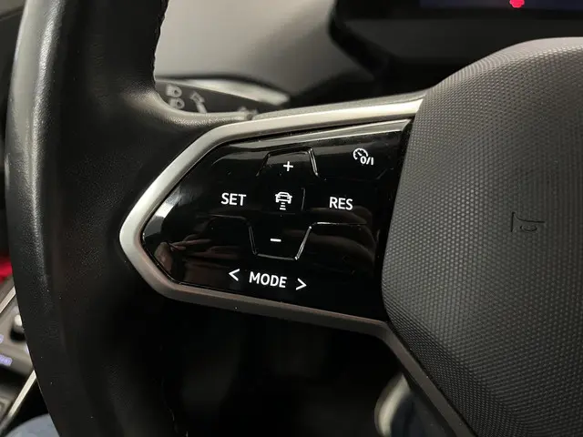 Volkswagen ID.4 First 77 kWh 2021 Elektrisch 24