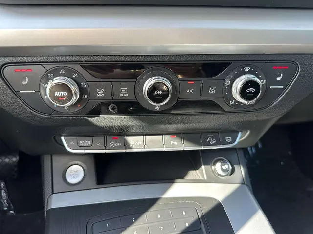 Audi Q5 35 TDI | Quattro | S tronic | Sport 2019 Diesel 14