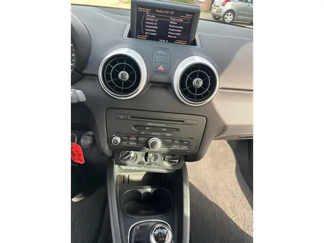 Audi A1 Sportback 1.2 TFSI Admired 2013 Benzine 19