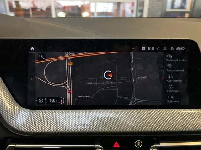 BMW 1 Serie 118i Business Edition Plus 2021 Benzine 12