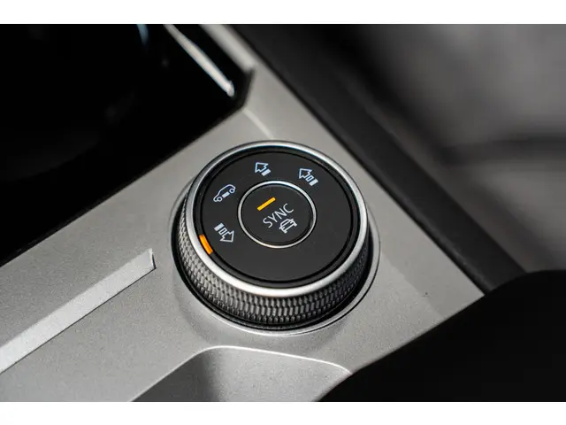 Volkswagen Touareg 3.0 TDI R-Line 2019 Diesel 38