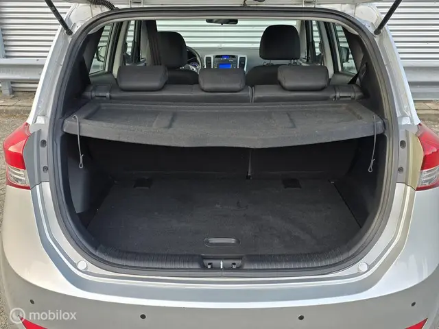Hyundai ix20 1.4i i-Drive | NAP | Airco 2013 Benzine 27