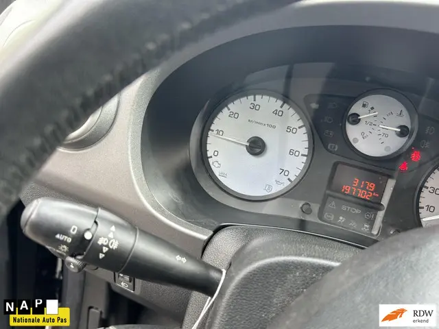 Citroën Berlingo 1.2 PureTech XTR 2016 Benzine 22