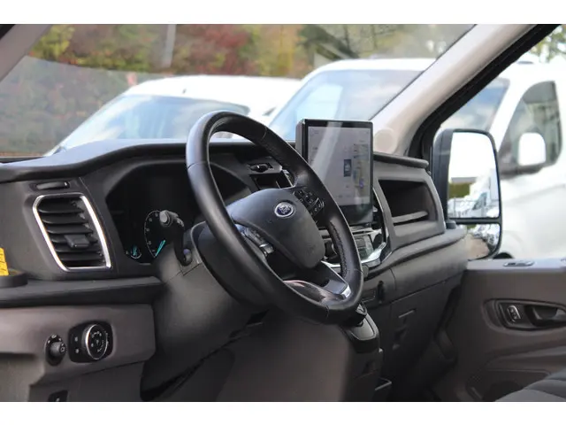 Ford E-Transit 350 L3H2 Trend 68 kWh 2024 Elektrisch 28