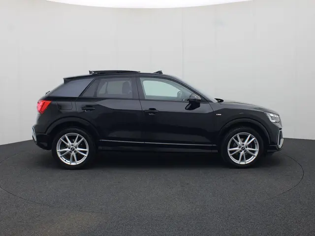 Audi Q2 35 TFSI/150PK S Line 2023 Benzine 3