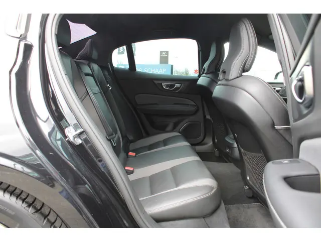 Volvo S60 T4 Automaat R-Design 2019 Benzine 54