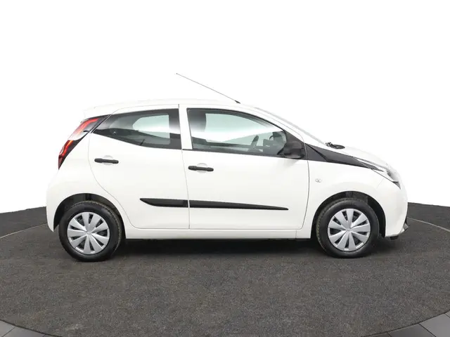 Toyota Aygo 1.0 VVT-i x-fun 2020 Benzine 12