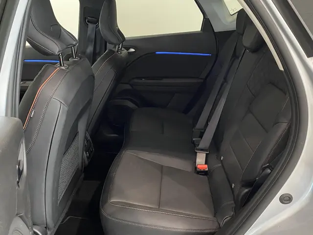Renault Captur 1.3 Mild Hybrid 160 EDC Iconic 2023 Benzine 9