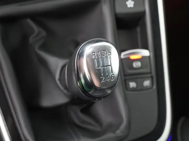 Renault Scénic 1.2 TCe Bose 2017 Benzine 20