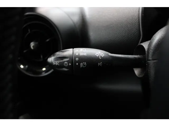 MINI Paceman Mini 1.6 Cooper Chili Automaat 2013 Benzine 15