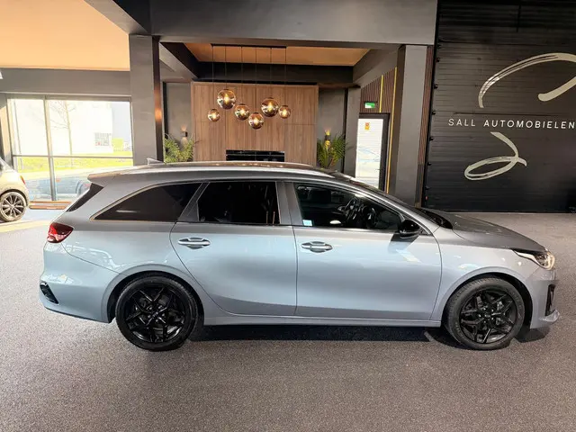 Kia Ceed 1.4 T-GDi GT-PlusLine 2020 Benzine 3