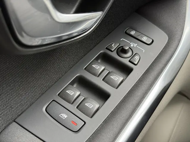 Volvo V40 2.0 D2 Momentum Business 2015 Diesel 19