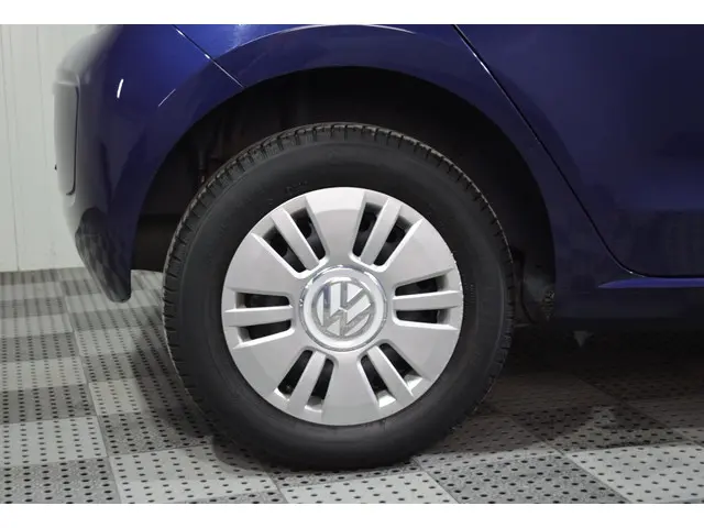 Volkswagen up! 1.0 BMT move up! 2016 Benzine 19