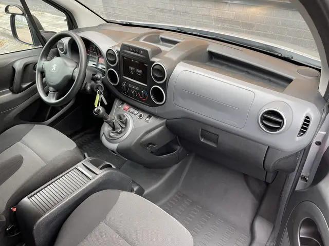 Peugeot Partner 1.6 BlueHDi 75 L1 Premium 2017 Diesel 14