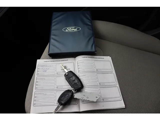 Ford Tourneo Courier 3