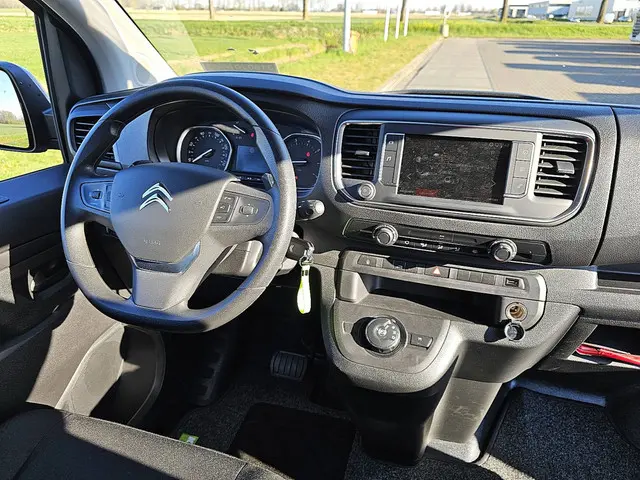 Citroën Jumpy 2.0 2023 Diesel 8
