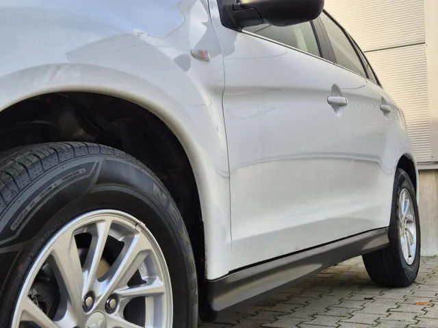 Mitsubishi ASX 1.6 Cleartec Connect 2018 Benzine 9