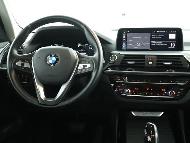 BMW X3 xDrive20i Business Edition Plus 2021 Benzine 51
