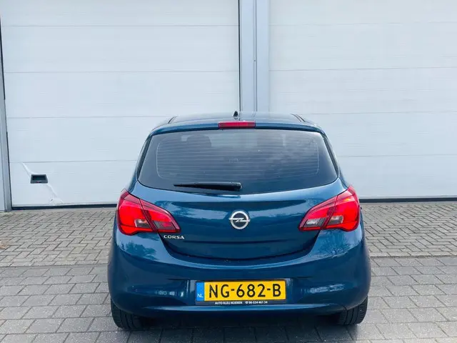 Opel Corsa 1.4 Color Edition Airco New Apk 2015 Benzine 5
