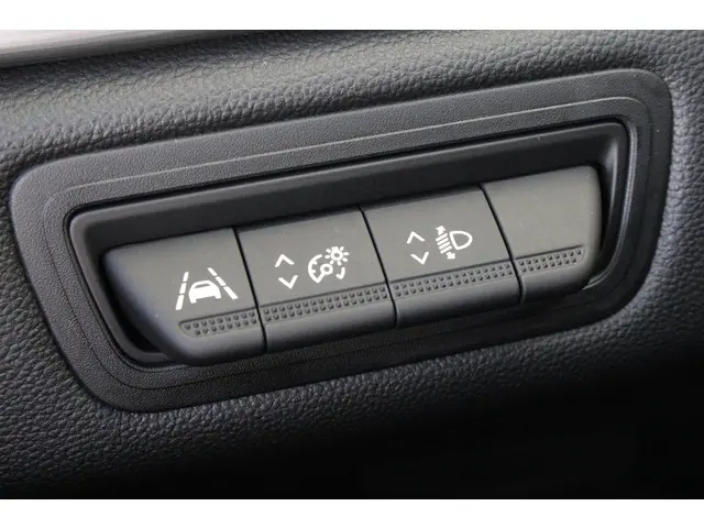 Renault Captur 1.3 TCe 140 Intens 2021 Benzine 29