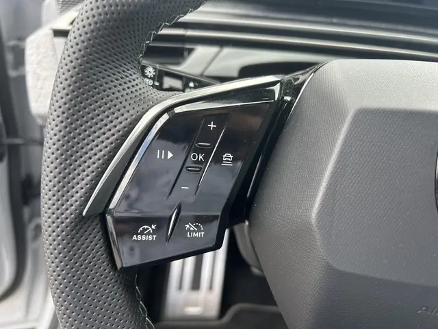 Peugeot 3008 1.2 Hybrid 145 GT 2025 Hybride Benzine 28