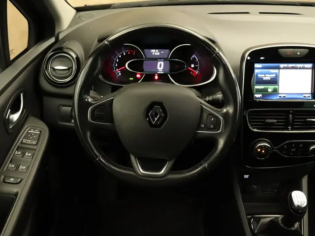 Renault Clio 0.9 TCe Intens 2017 Benzine 16