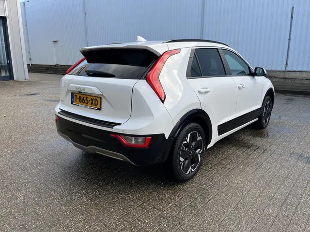 Kia Niro EV Edition 64.8 kWh 2023 Elektrisch 54
