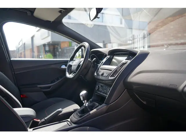 Ford Focus 1.0 ST-Line 2018 Benzine 7