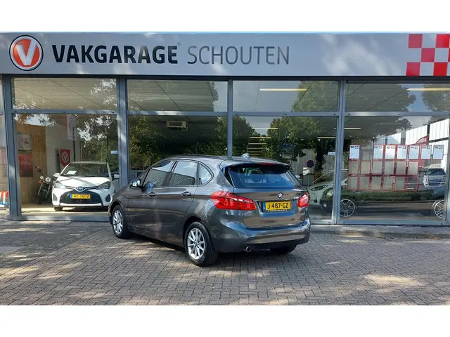 BMW 2 Serie Active Tourer 218i Sport 2015 Benzine 4