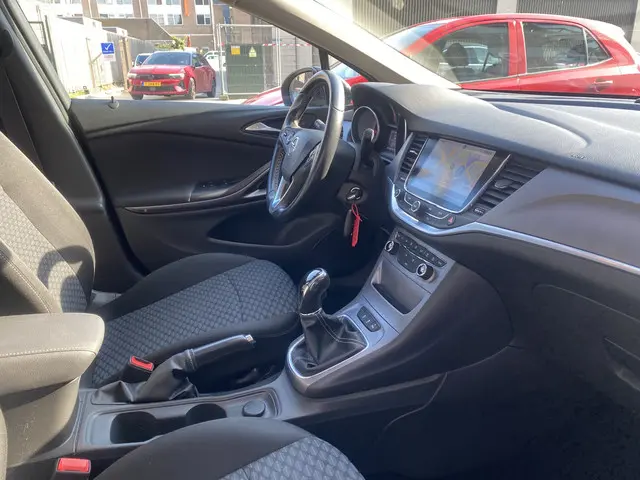 Opel Astra 1.4 Edition 2016 Benzine 7