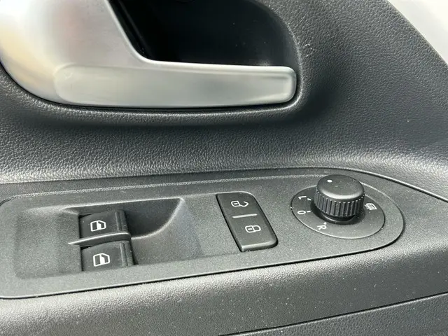 Volkswagen up! 1.0 BMT move up! 5-Drs Airco 2020 Benzine 14