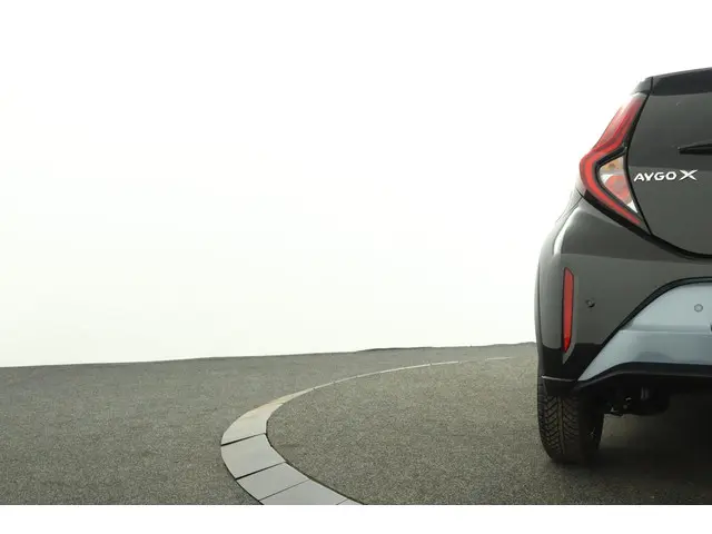 Toyota Aygo X 1.0 VVT-i S-CVT Envy 2024 Benzine 40