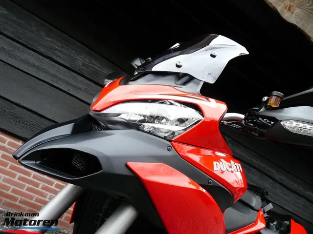 Ducati Multistrada 1200 S Touring 2013 Benzine 23