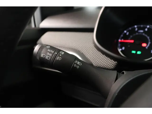 Dacia Sandero Stepway 1.0 TCe 90 Comfort 2022 Benzine 24